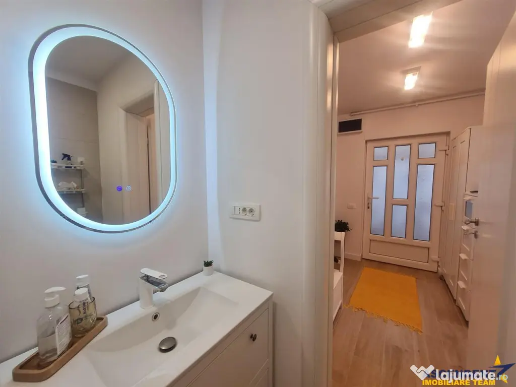 Casa situata central, cu un echilibru remarcabil intre tradi