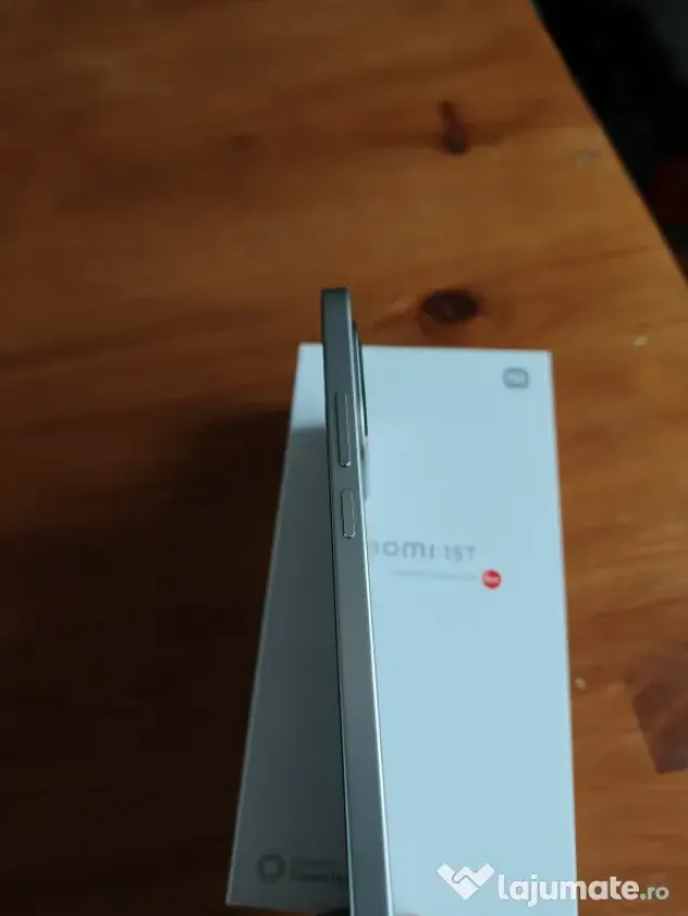 Vând Xiaomi 15T