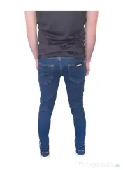 Blugi Moderni pentru Bărbați – Skinny Fit, Noi