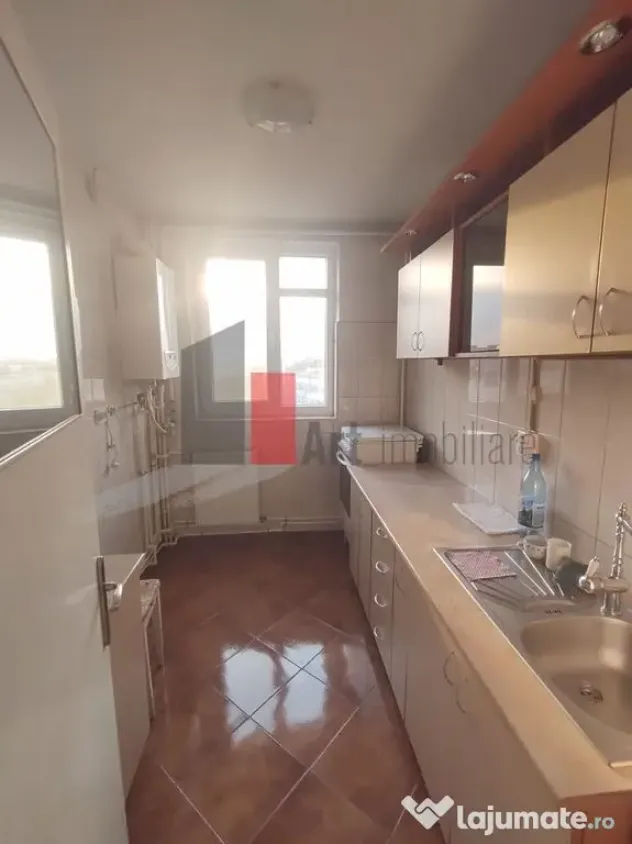 Vânzare apartament 3 camere cu centrală Bd. Obregia - F...