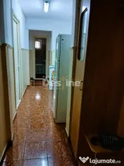 Apartament cu 3 camere de vanzare zona centrala 