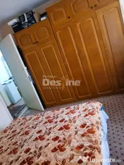 Apartament cu 3 camere de vanzare zona centrala 