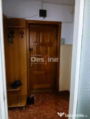 Apartament cu 3 camere de vanzare zona centrala 
