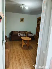 Apartament cu 3 camere de vanzare zona centrala 