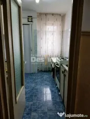 Apartament cu 3 camere de vanzare zona centrala 