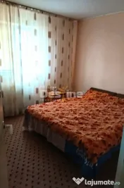 Apartament cu 3 camere de vanzare zona centrala 