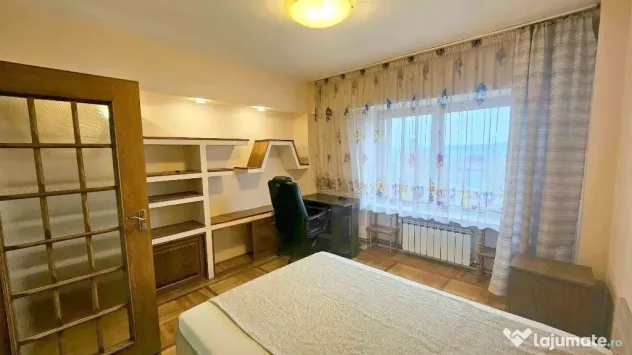 Apartament 3 camere , in Fundatie,INDEPENDENTEI