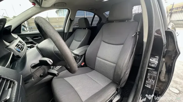 BMW 318i E90, 2.0 benzină, manual