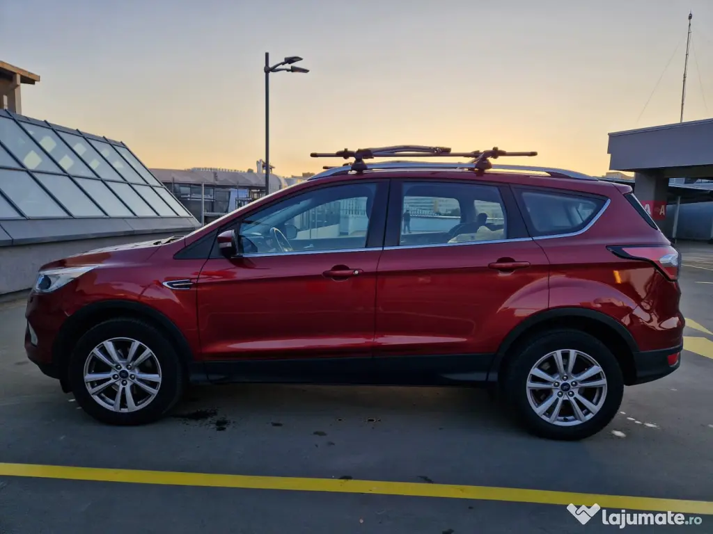 Ford Kuga, singurul proprietar, dosar complet revizii, factura emisa de firma