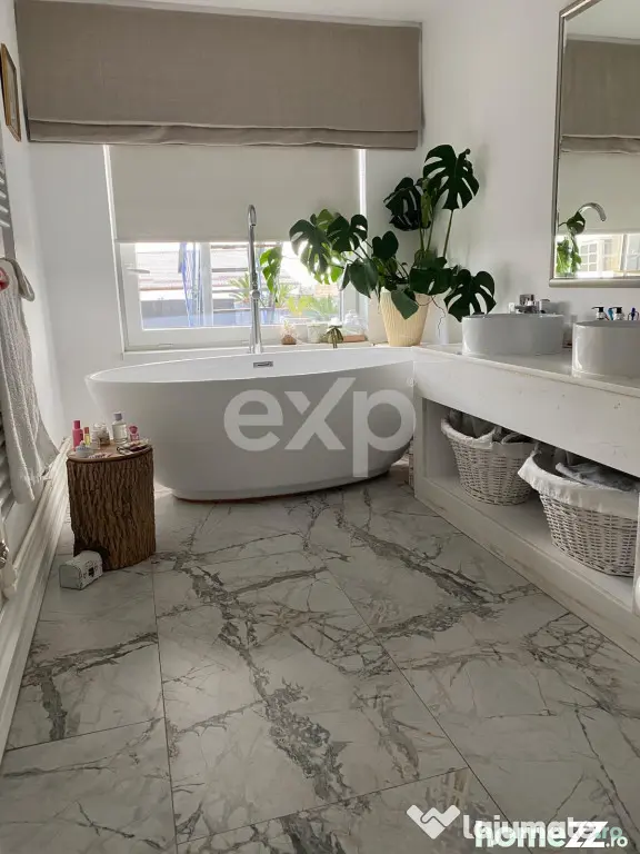 PENTHOUSE DEOSEBIT PE DOUĂ NIVELURI | ESPLANADA, PAȘCANI