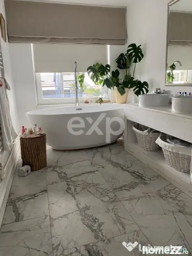 PENTHOUSE DEOSEBIT PE DOUĂ NIVELURI | ESPLANADA, PAȘCANI