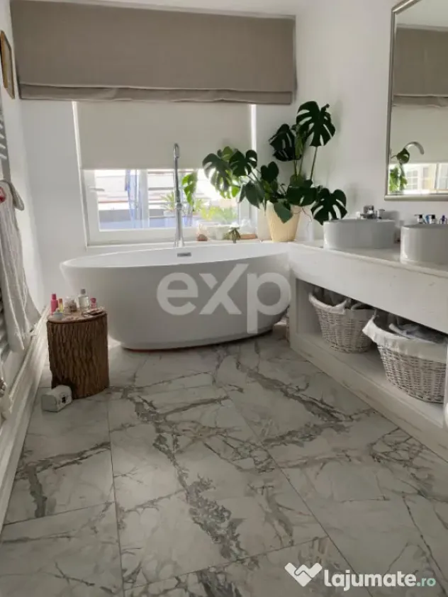 PENTHOUSE DEOSEBIT PE DOUĂ NIVELURI | ESPLANADA, PAȘCANI