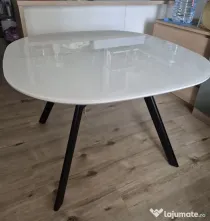 Masa extensibilia bucatarie/sufragerie
