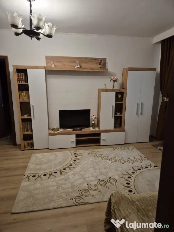 Inchiriere apartament 3 camere zona Militari Piata Gorjului