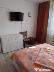 Inchiriez apartament 2-3 camere in Mangalia-Saturn sezon estival