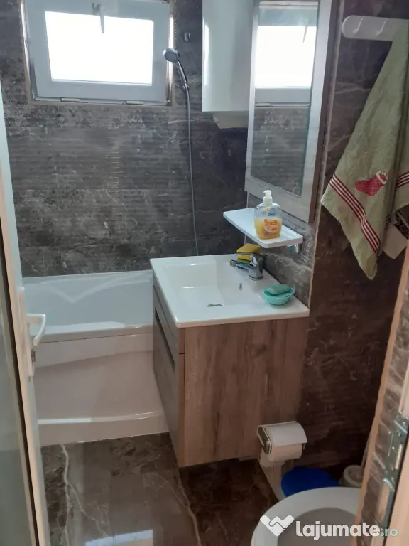 Inchiriez apartament 2-3 camere in Mangalia-Saturn sezon estival