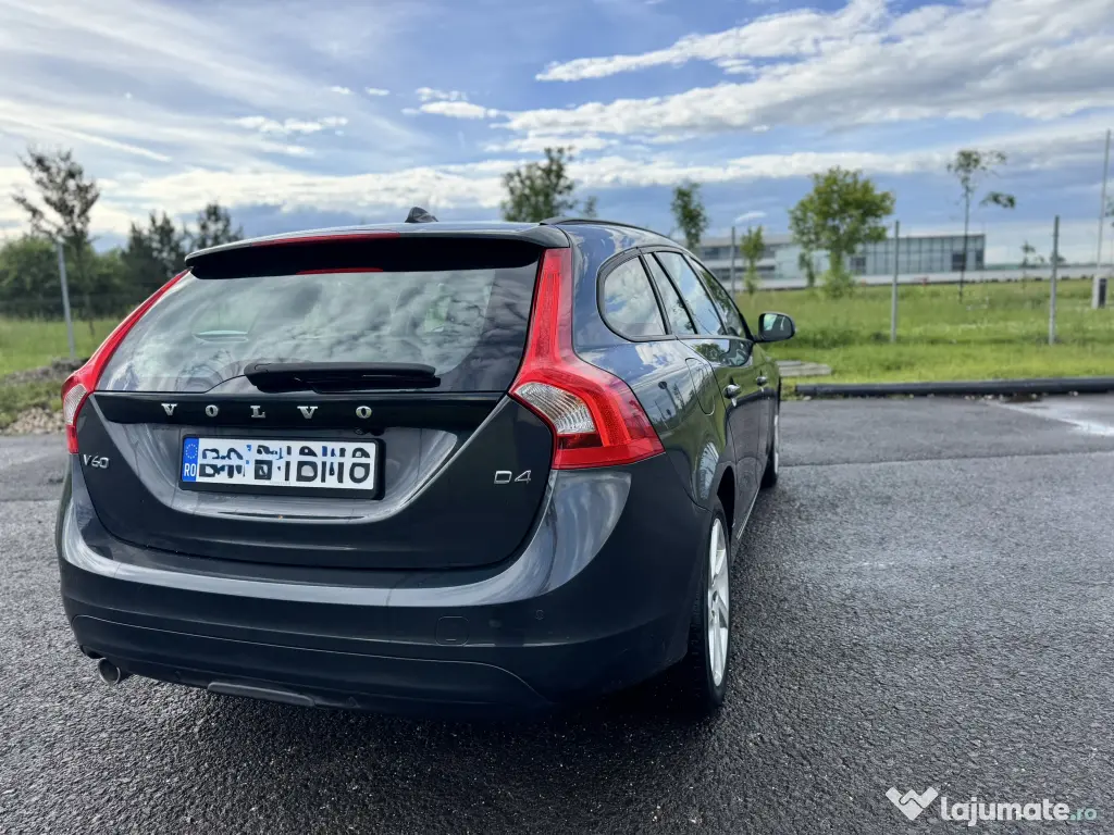 VOLVO V60 2015 — imagine 6