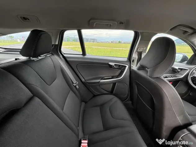 Volvo V60, 2015, 2.0 (5 pistoane)
