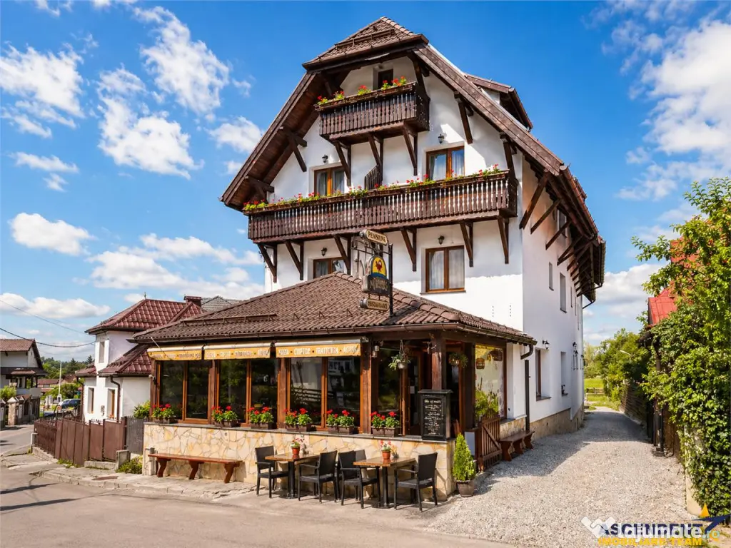 Langa Castelul Bran: Pensiune restaurant transfer afacer
