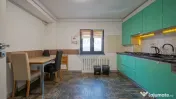 Apartament cu 4 camere de închiriat! 
