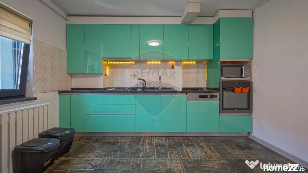 Apartament cu 4 camere de închiriat!