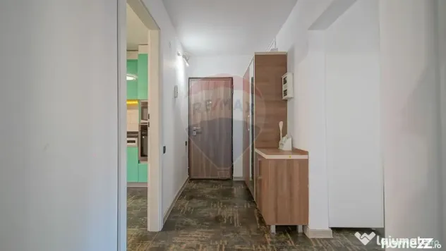 Apartament cu 4 camere de închiriat!