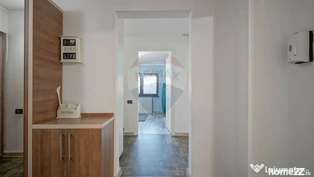 Apartament cu 4 camere de închiriat!