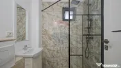 Apartament cu 4 camere de închiriat!