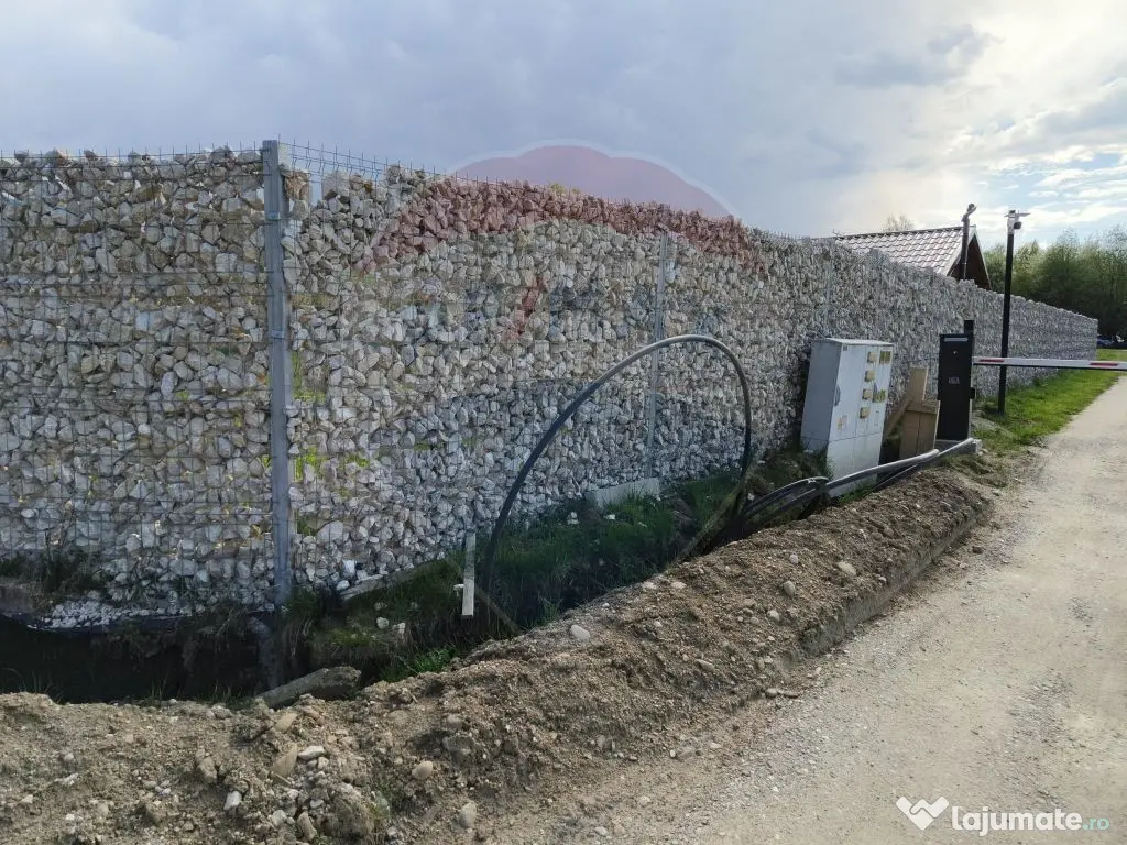 Teren intravilan Râșnov 1000 mp | Căsuță | asfalt | ...