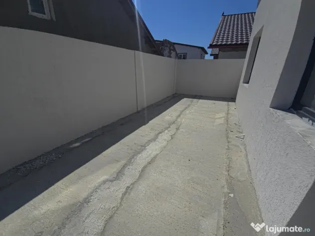 Vilă nouă individuală Valu lui Traian 4 dormitoare 2 băi