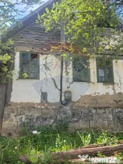 Casă batraneasca Laz comuna Dezna,teren 2800 mp teren 