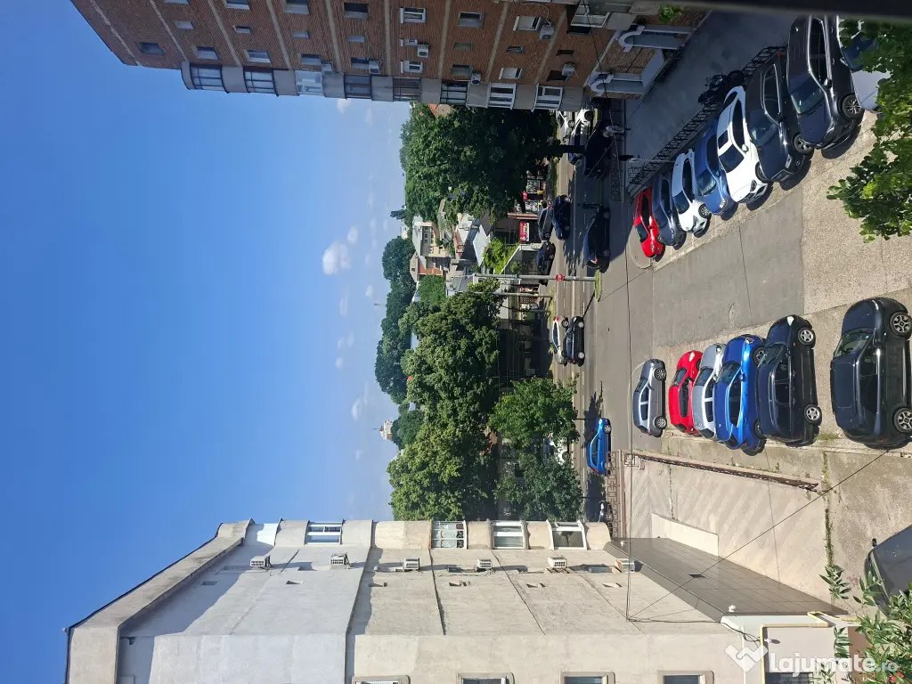 Prima închiriere! Apartament 2 camere, Piața Centrală, 56 mp, renovat
