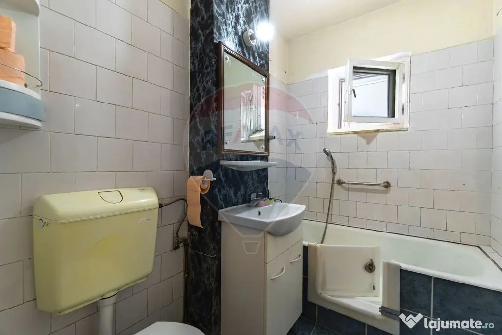 Apartament 3 camere de vânzare – Brașov, Str. Pârâu...