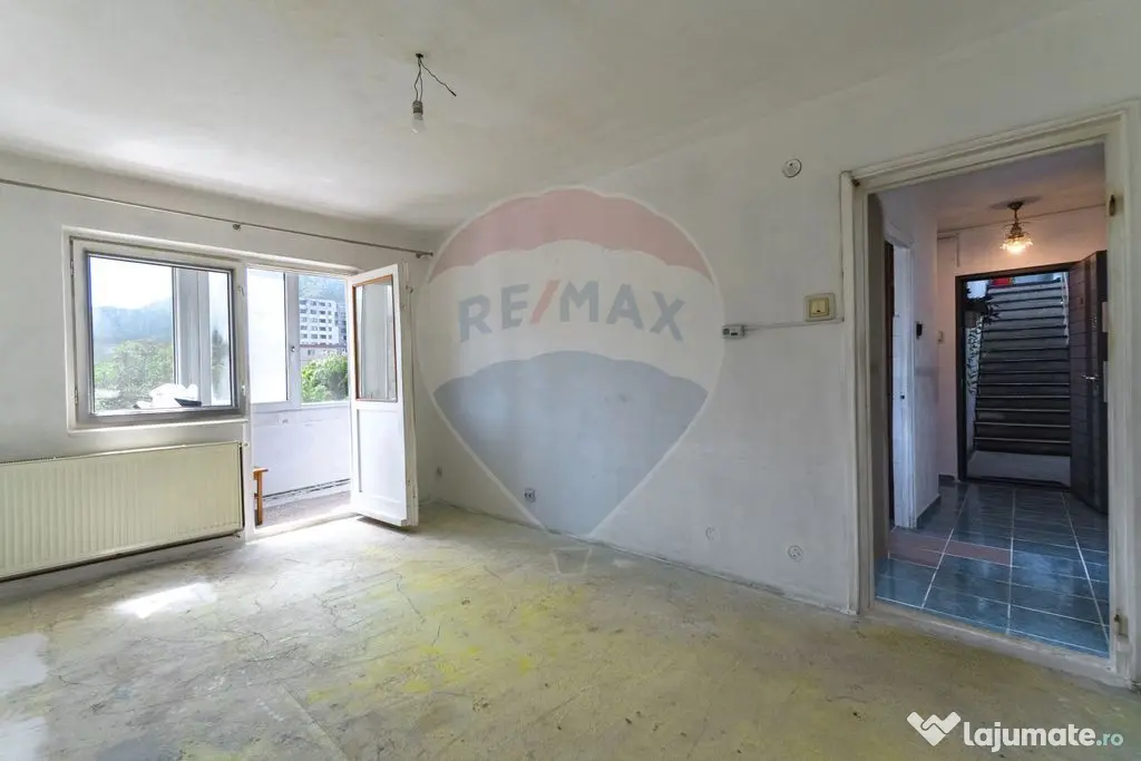 Apartament 3 camere de vânzare – Brașov, Str. Pârâu...