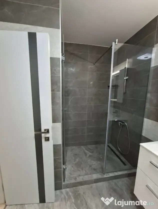 Apartament de 2 camere, zona Razoare / Floresti
