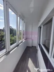 Garsonieră spațioasă de vânzare - Vitan, la câteva m...