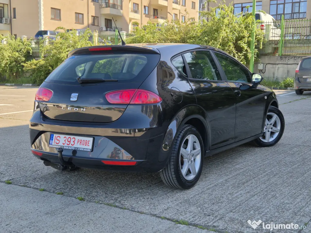 Seat Leon 2011 1.6 TDI 105 CP euro 5 / RATE fara avans