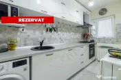 2 camere, mobilat, renovat cu boxă si loc de parcare, et 4/ 