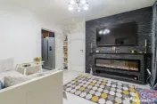 2 camere, mobilat, renovat cu boxă si loc de parcare, et 4/ 