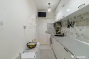 2 camere, mobilat, renovat cu boxă si loc de parcare, et 4/ 