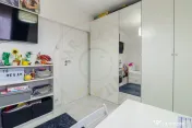 2 camere, mobilat, renovat cu boxă si loc de parcare, et 4/ 