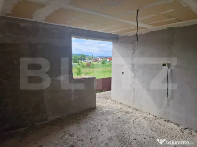 Casă semifinisată de vânzare în Gherla – P+1, 200 mp