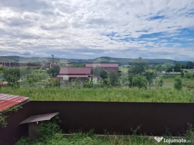 Casă semifinisată de vânzare în Gherla – P+1, 200 mp
