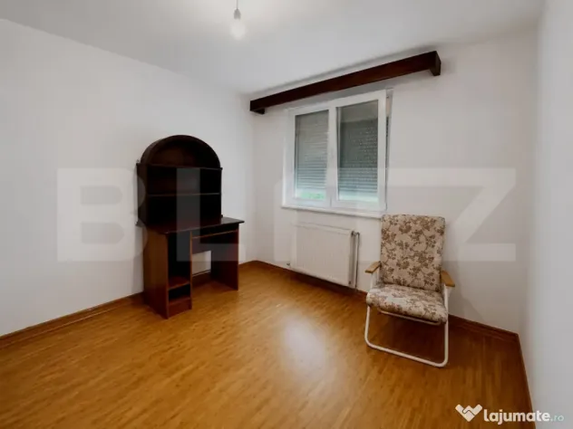 Apartament 3 camere spațios, parter, zonă excelentă lâng