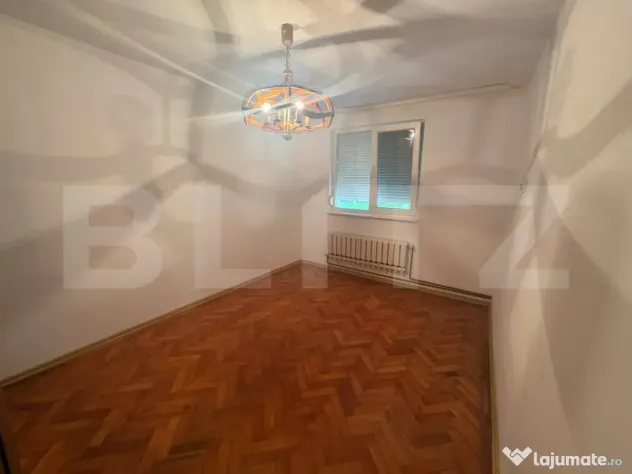 Apartament 3 camere spațios, parter, zonă excelentă lâng