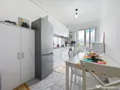 Apartament modern cu 2 camere, parcare, zona Sesul de Sus