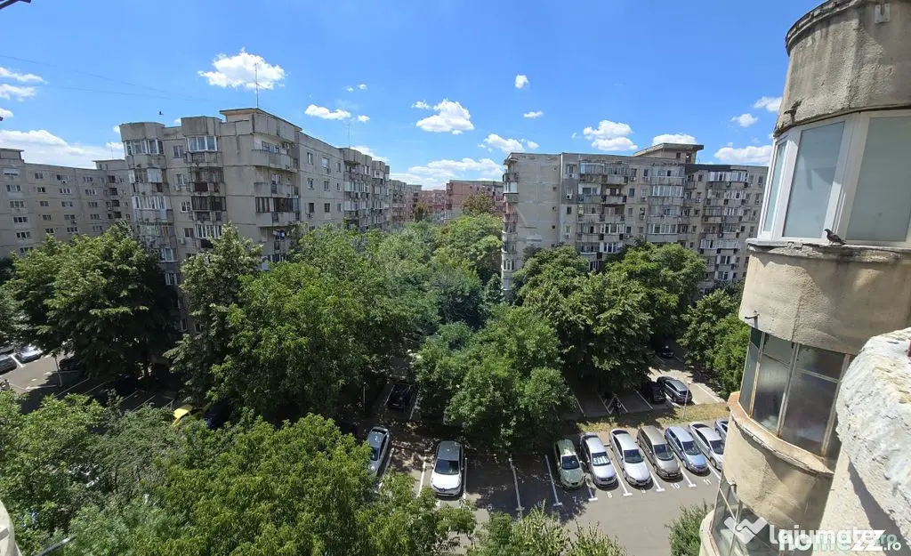 Garsoniera în zona Parcul Sebastian, spatioasa, luminoas...