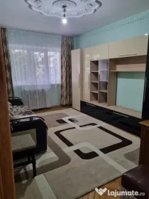 Proprietar, închiriez apartament 2 camere, zona George Enescu, 250E