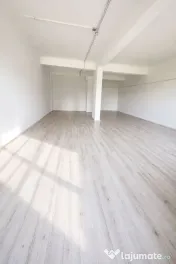 Spatiu comercial Qualis II