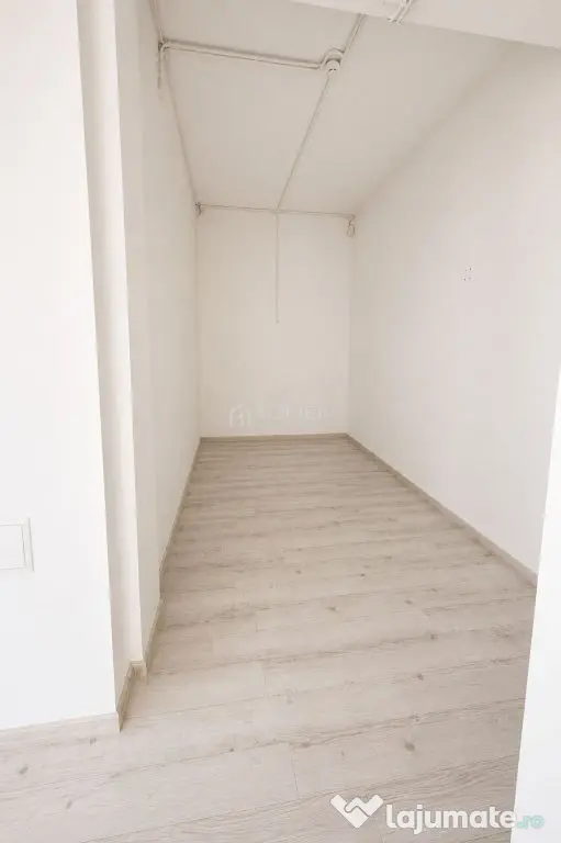 Spatiu comercial Qualis II